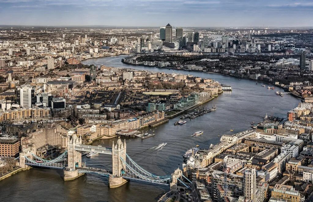 Река темза в лондоне фото The meandering Thames Viewing at this height it becomes ap. Flickr