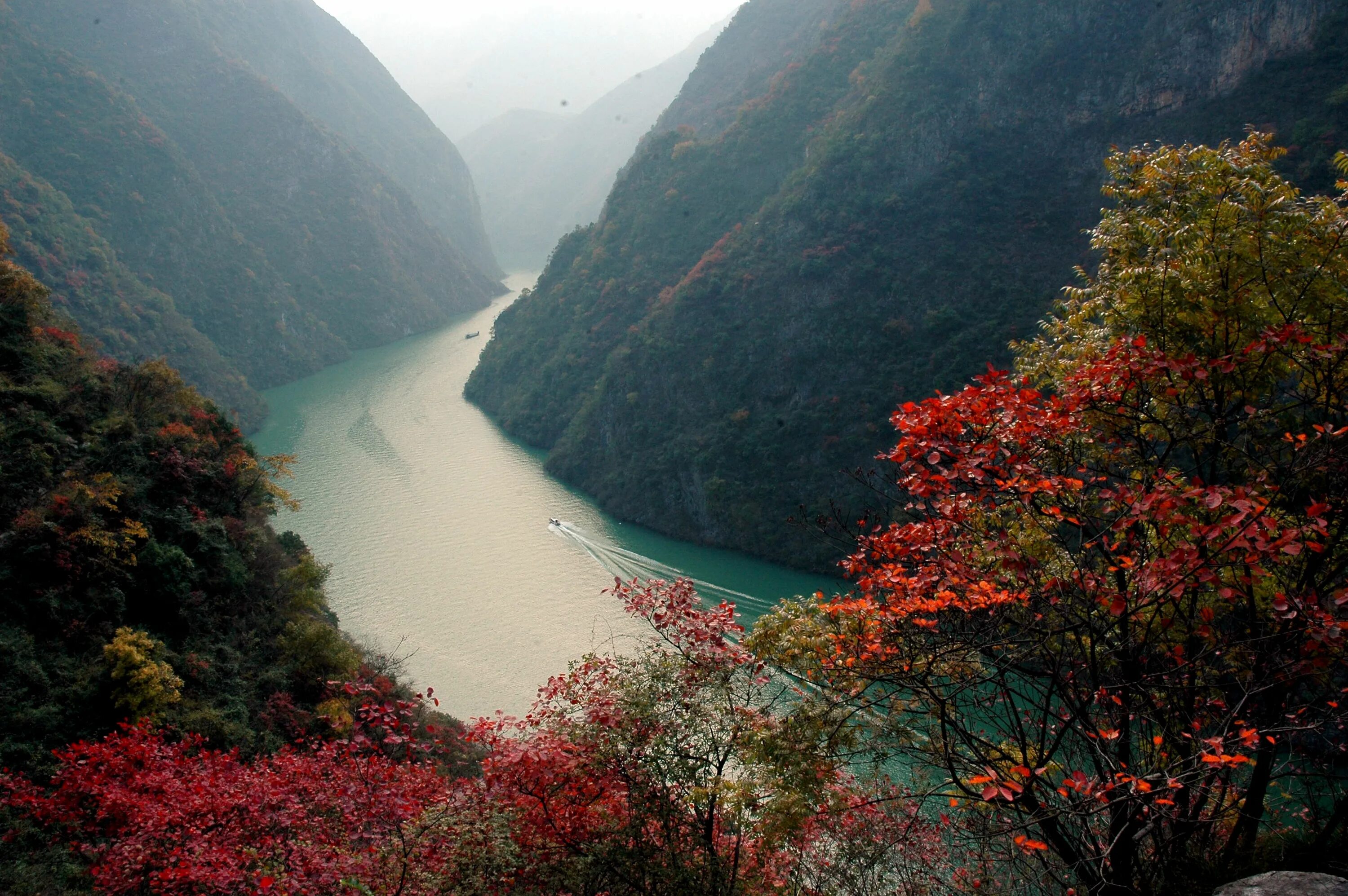 Река в китае янцзы фото Autumn on the Yangtze River River