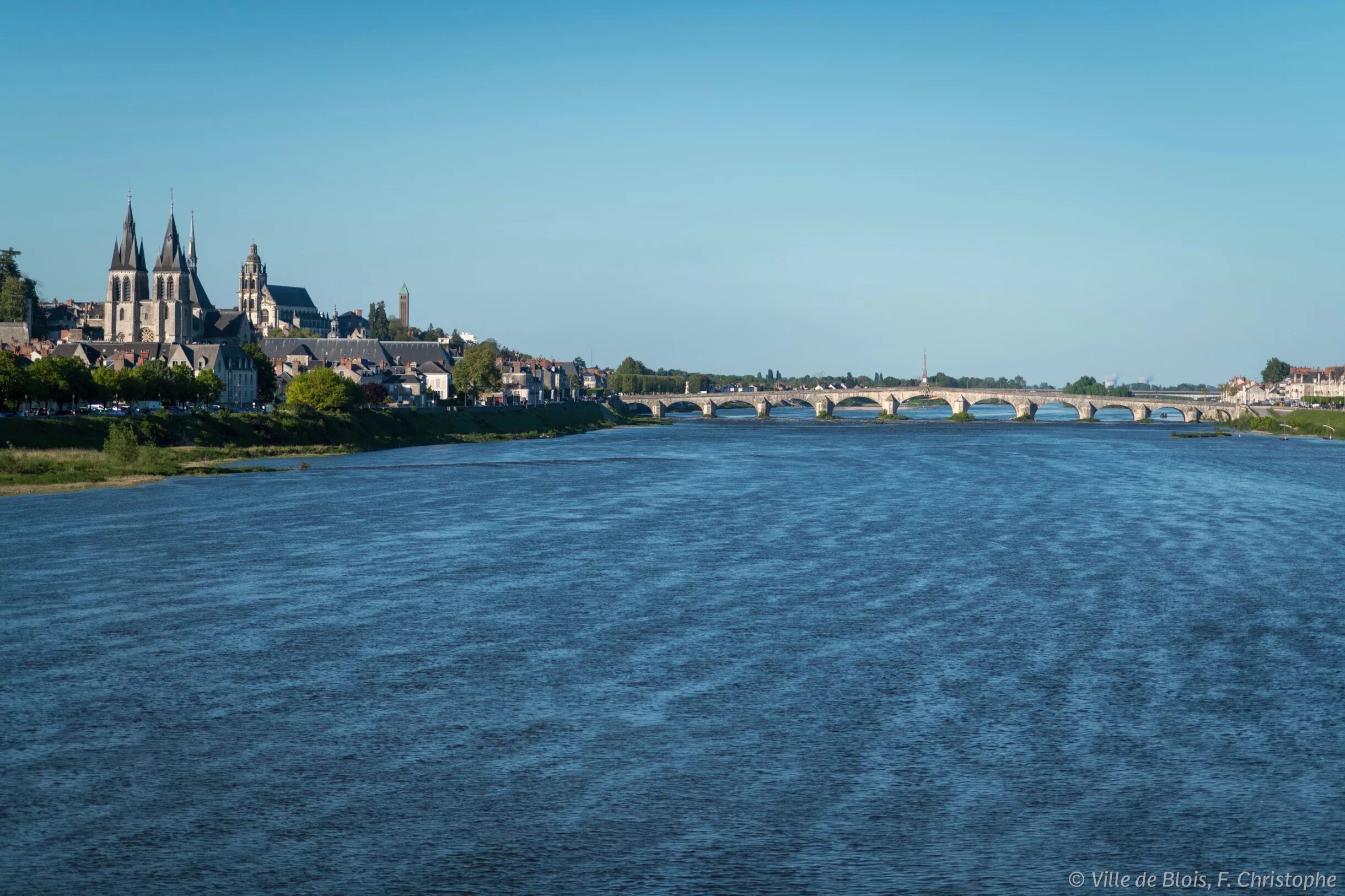 Реки франции фото The Loire in Blois Ville de Blois