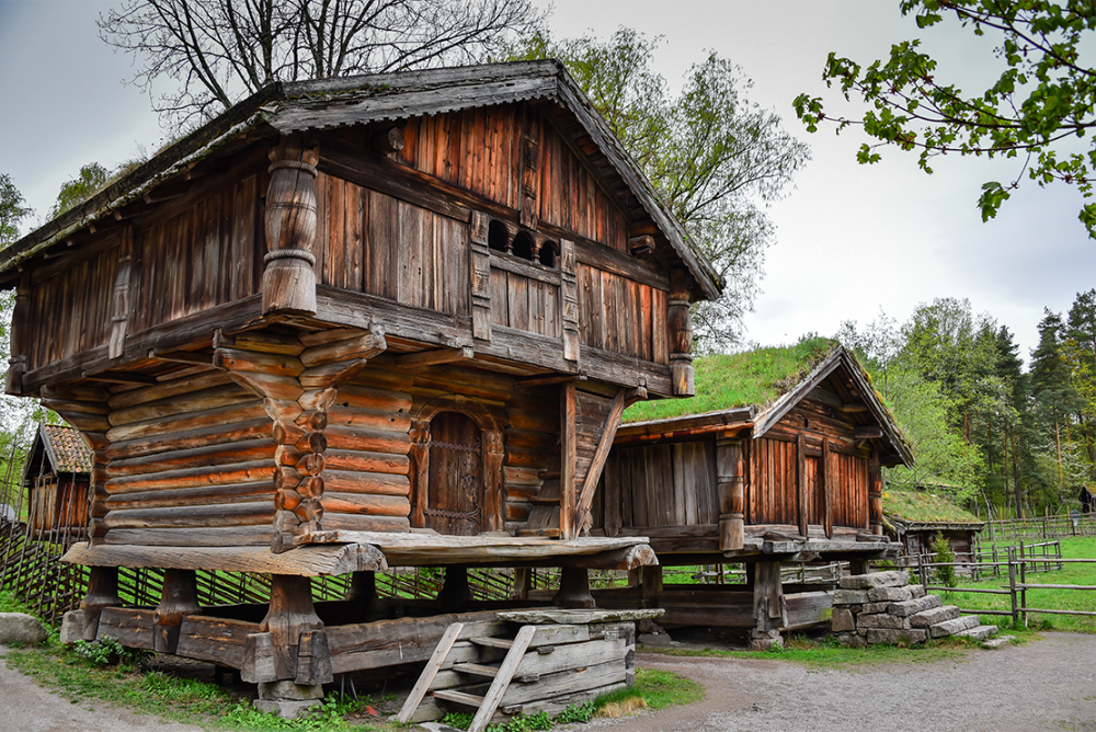 Реконструкция деревянных домов фото Northmen Guild Architectuur, Logs, Huis