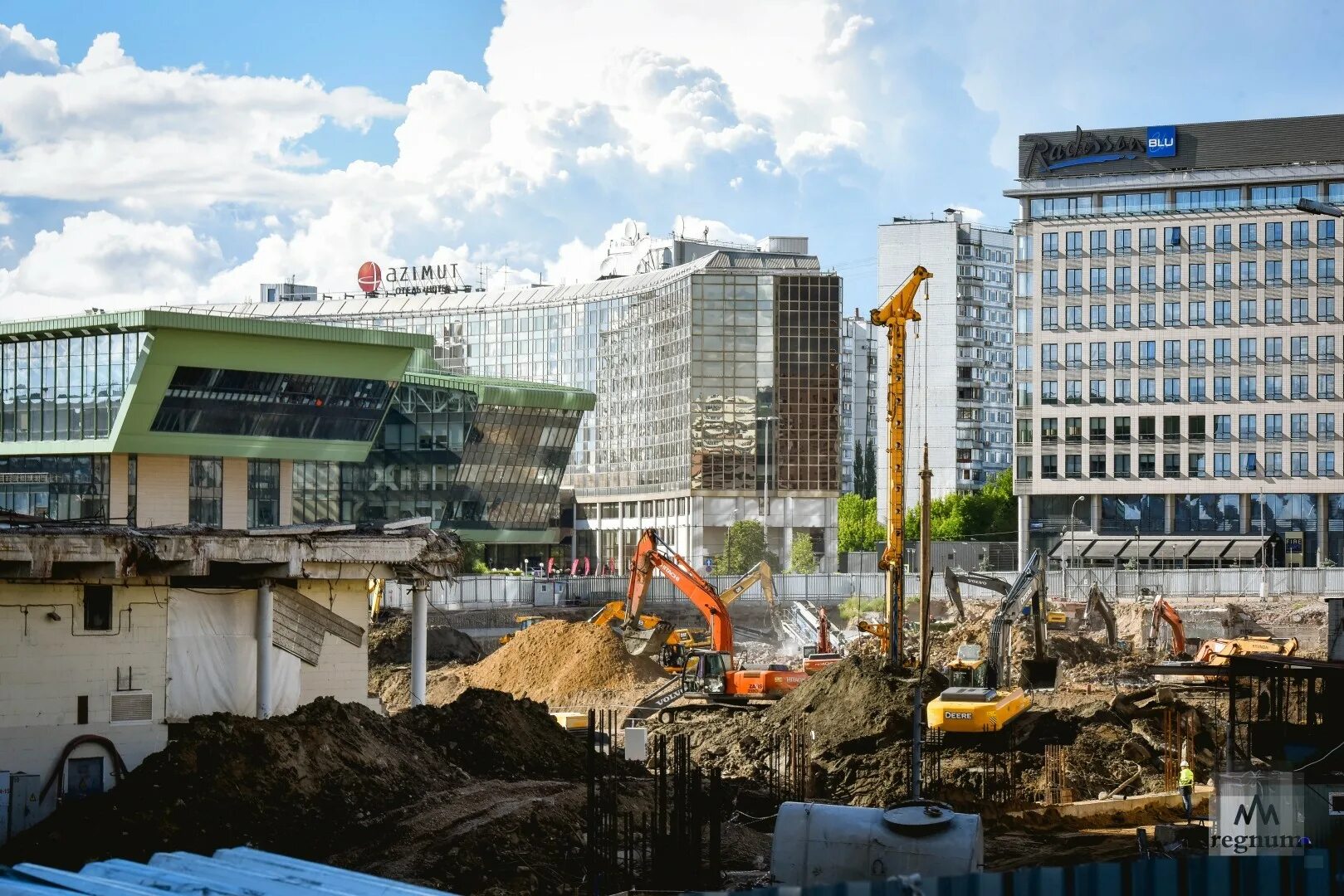 Реконструкция олимпийского фото Москва прощается с Олимпийским - фоторепортаж Регионы Селдон Новости