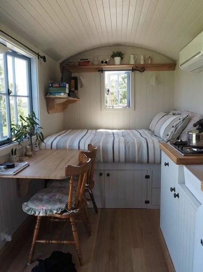 Ремонт дачных домов фото Home Designs Tiny house design, Tiny house living, Tiny house interior