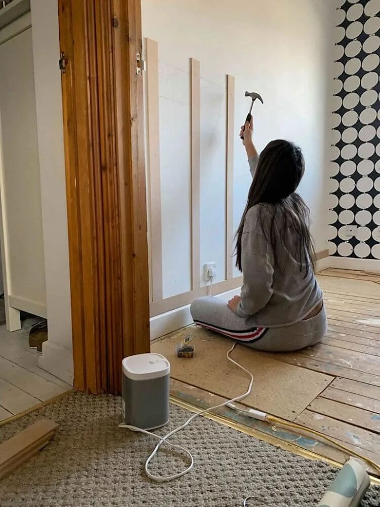 Ремонт девушки своими руками 12-Year-Old Helps DIY Mom With Home Renovations During COVID-19