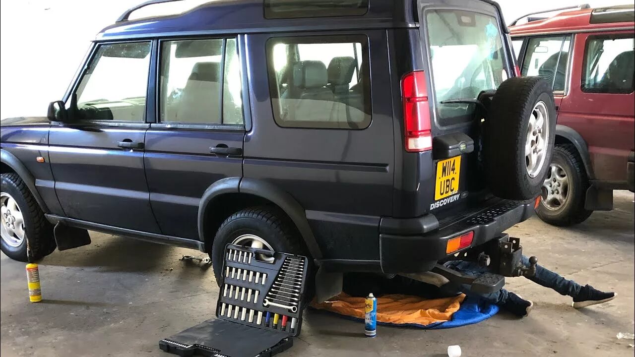 Ремонт дискавери своими руками LAND ROVER DISCOVERY 2 PERFORMANCE EXHAUST INSTALL - YouTube