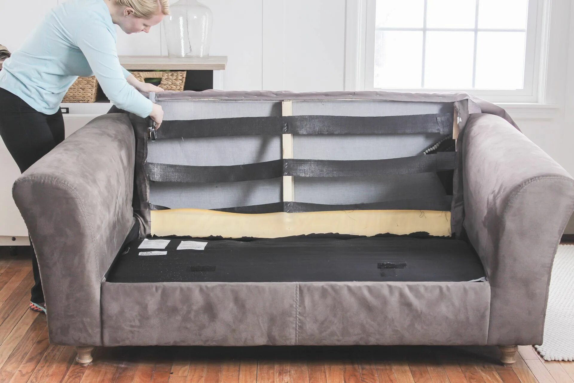 Ремонт диванов фото How to Fix a Sagging Couch / Restore Cushions - Comfort Works Cushions on sofa, 