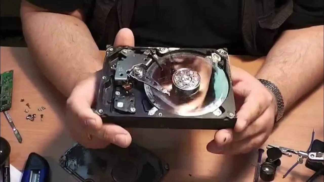 Ремонт hdd своими руками Нереальный ремонт жесткого диска HDD Seagate ч2 - Обзор - YouTube