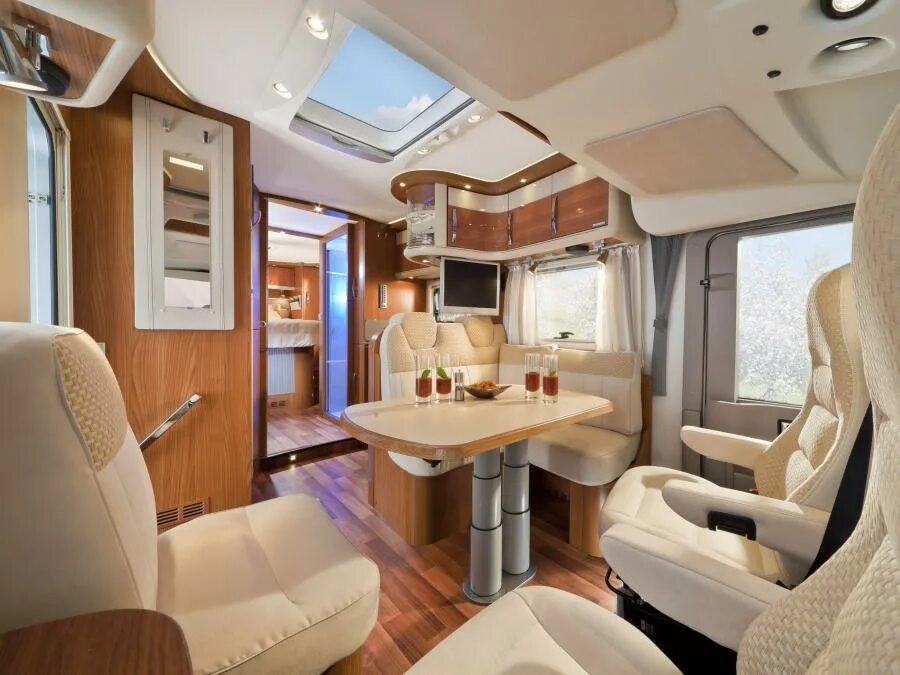 Ремонт интерьера автодома Интерьер Hymer B779 XL 2009 года выпуска. Фото 7. VERcity