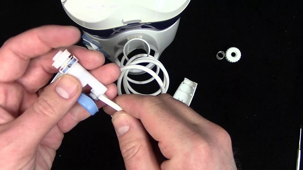 Ремонт ирригатора своими How to fix a broken Waterpik hose - YouTube