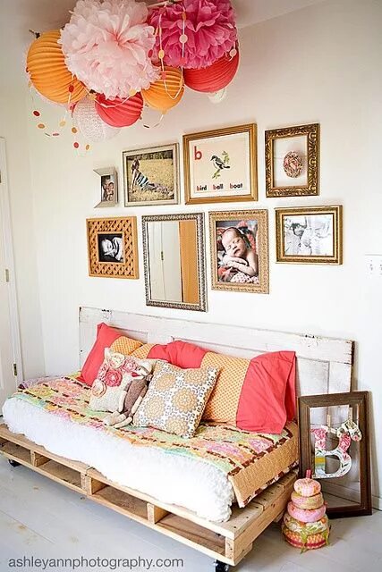 Ремонт комнаты своими руками интересные love the diy pallet bed Diy home decor bedroom, Diy pallet bed, Room decor