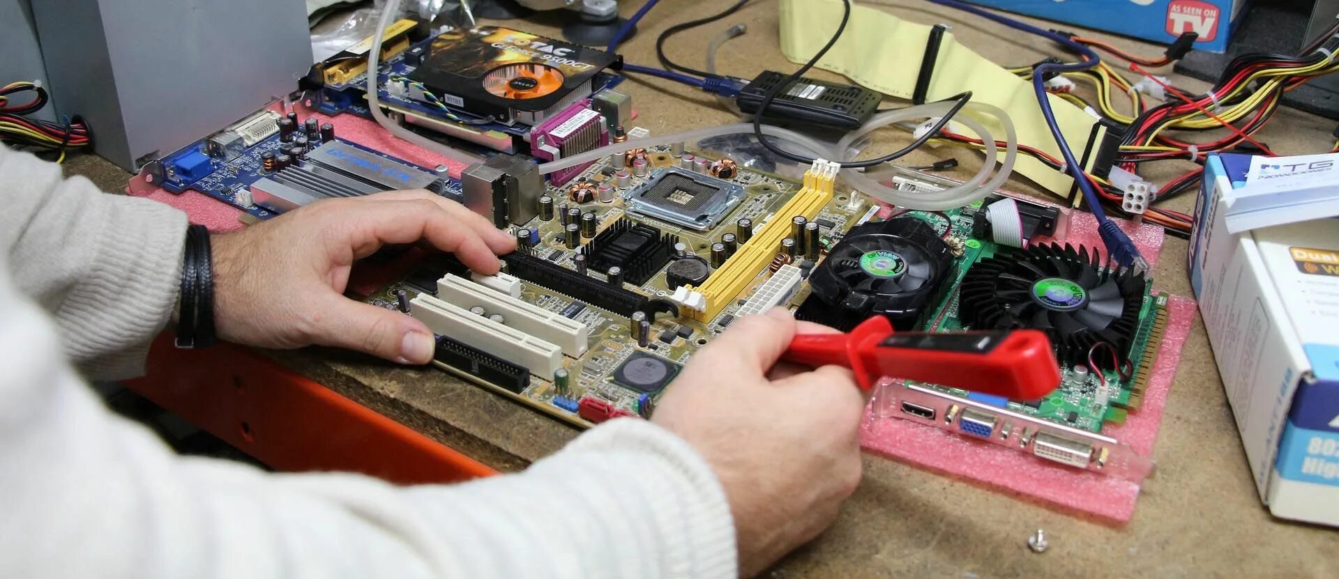 Ремонт компьютера своими руками пошагово HiTech short term Course Computer Hardware Repairing Institute in Laxmi Nagar Co