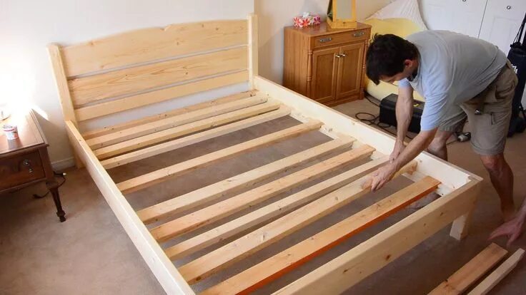 Ремонт кровати своими руками Building a queen size bed from 2x4 lumber Queen bed frame diy, Bed frame plans, 