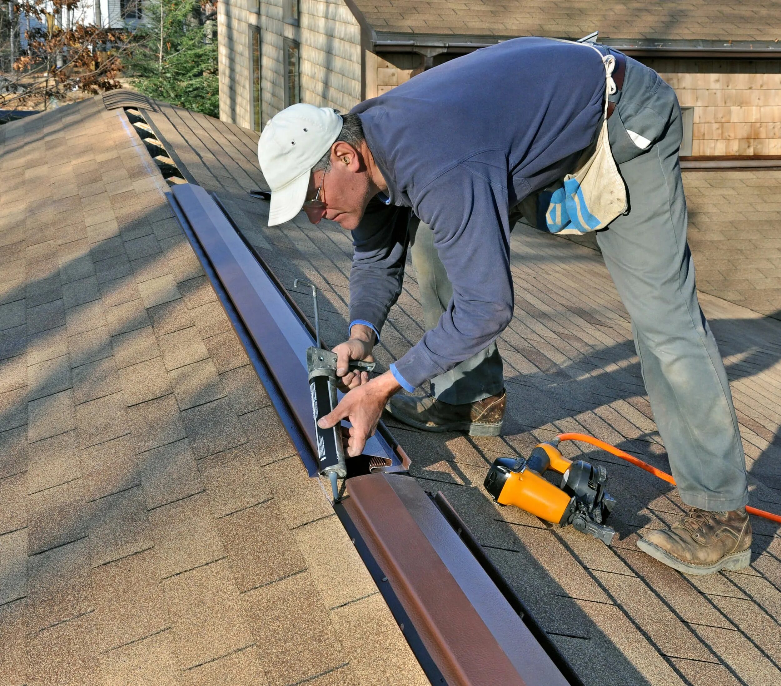 Ремонт крыши своими руками Professional Roof Inspection Company Peachtree City GA Roof repair, Roofing, Att