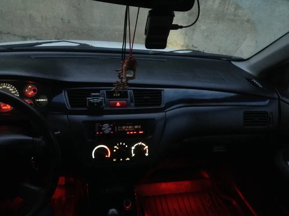 Ремонт лансера 9 своими руками Замена подсветки салона. - Mitsubishi Lancer IX, 1,6 л, 2005 года стайлинг DRIVE