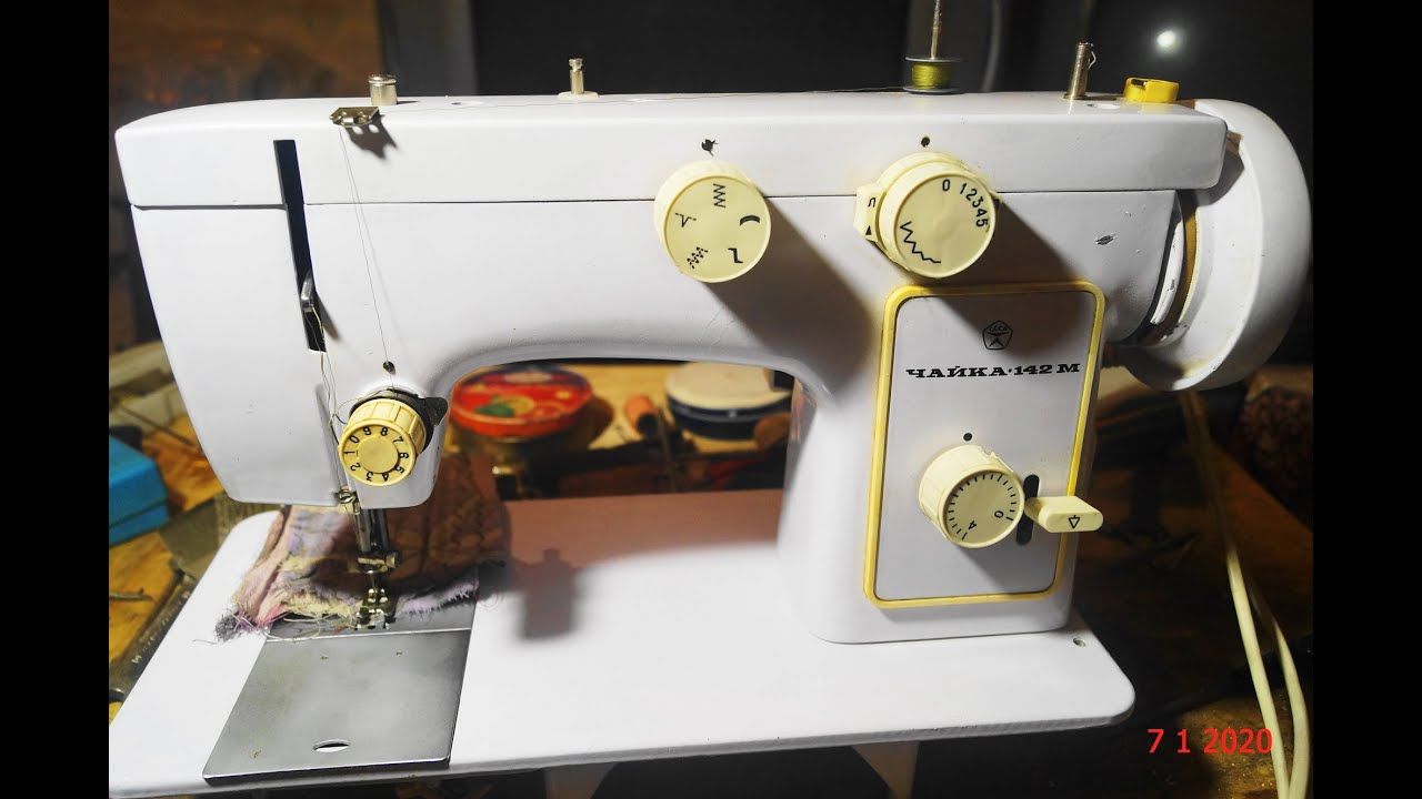 Ремонт машинки чайка своими руками Чайка-142М. Ремонт. Sewing machine, Advertising, Sewing