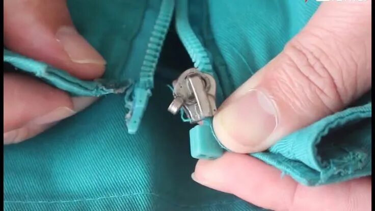 Ремонт молнии на куртке своими Repairing a jacket zipper at the base with your own hands Ремонт молний, Починит