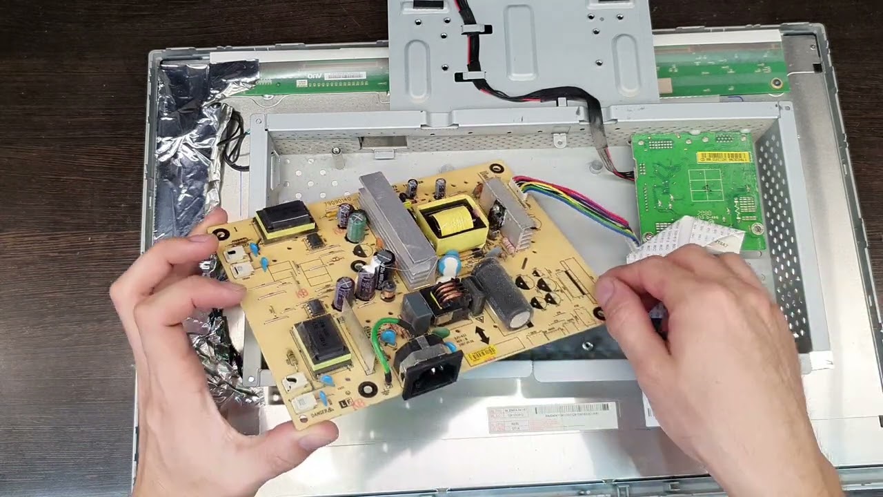 Ремонт монитора своими руками ремонт монитора acer AL2016W disassembly and repair of acer AL2016W monitor - Yo