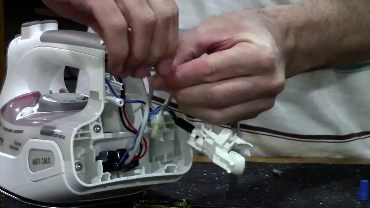 Ремонт парогенератора своими руками Iron Repair - No Power or bad wire in cord - Rowenta Master - YouTube