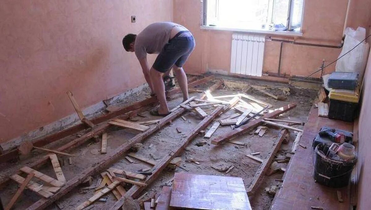 Ремонт пола своими руками Residents of Chekhov found something shocking, repairing the apartment The house