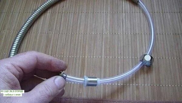 Ремонт шланга для душа своими Perpetual shower hose fast and cheap Lifehack for the shower. How to make a quic