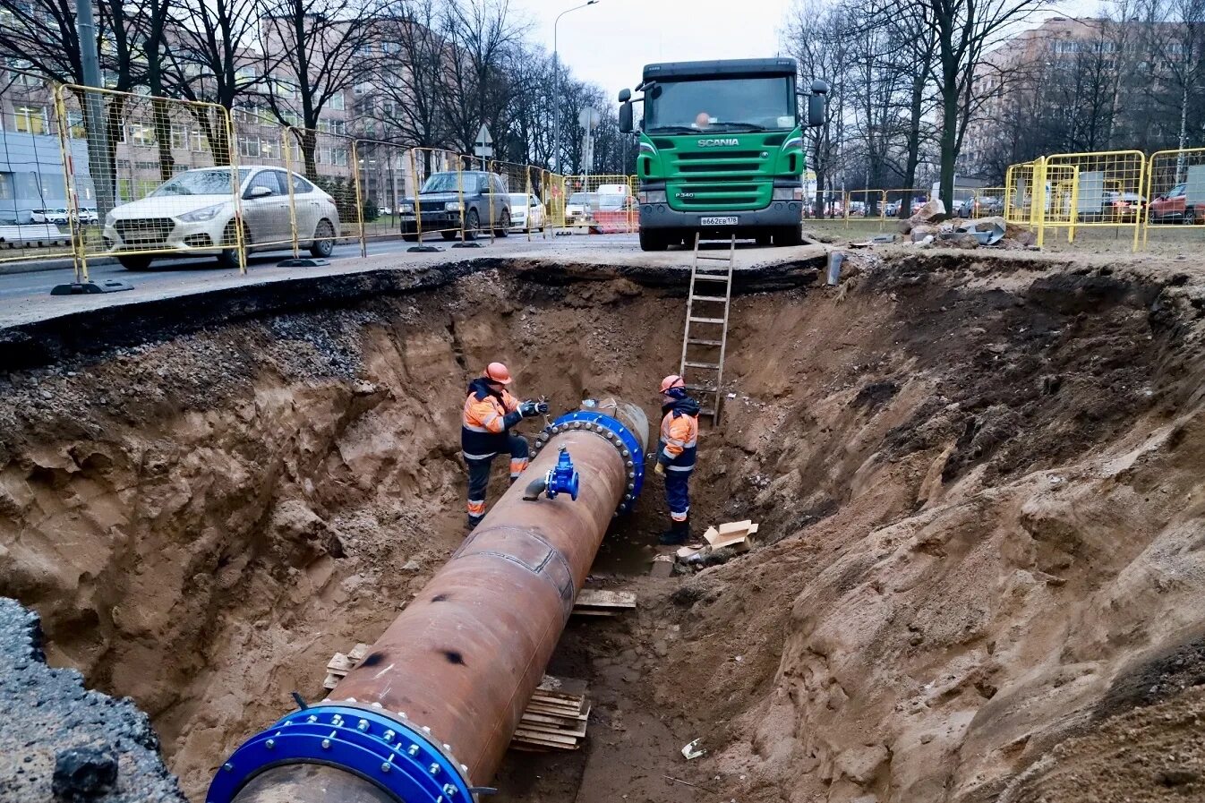 Ремонт труб фото ГУП "Водоканал Санкт-Петербурга" Участок трубы на пр. Непокоренных заменен