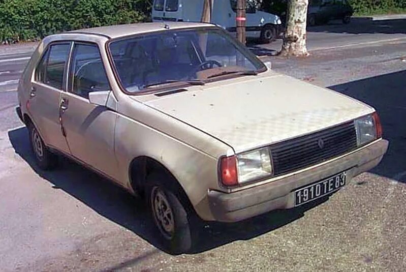 Рено 10 фото File:Renault14.jpg - Wikipedia