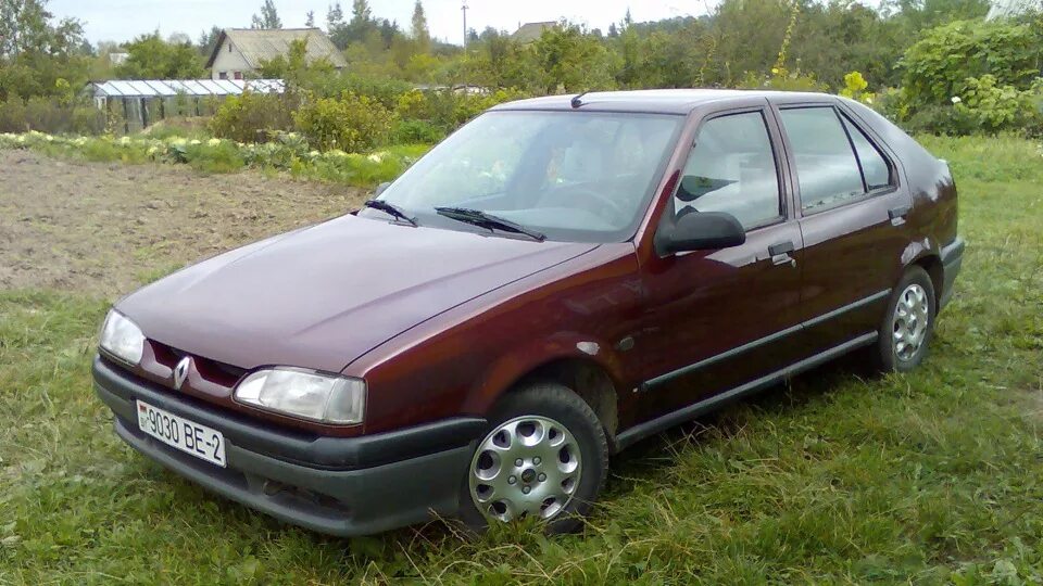 Рено 19 фото хэтчбек Renault 19 1.4 бензиновый 1993 Вишенка 1993г. 1.4RN,C3J на DRIVE2