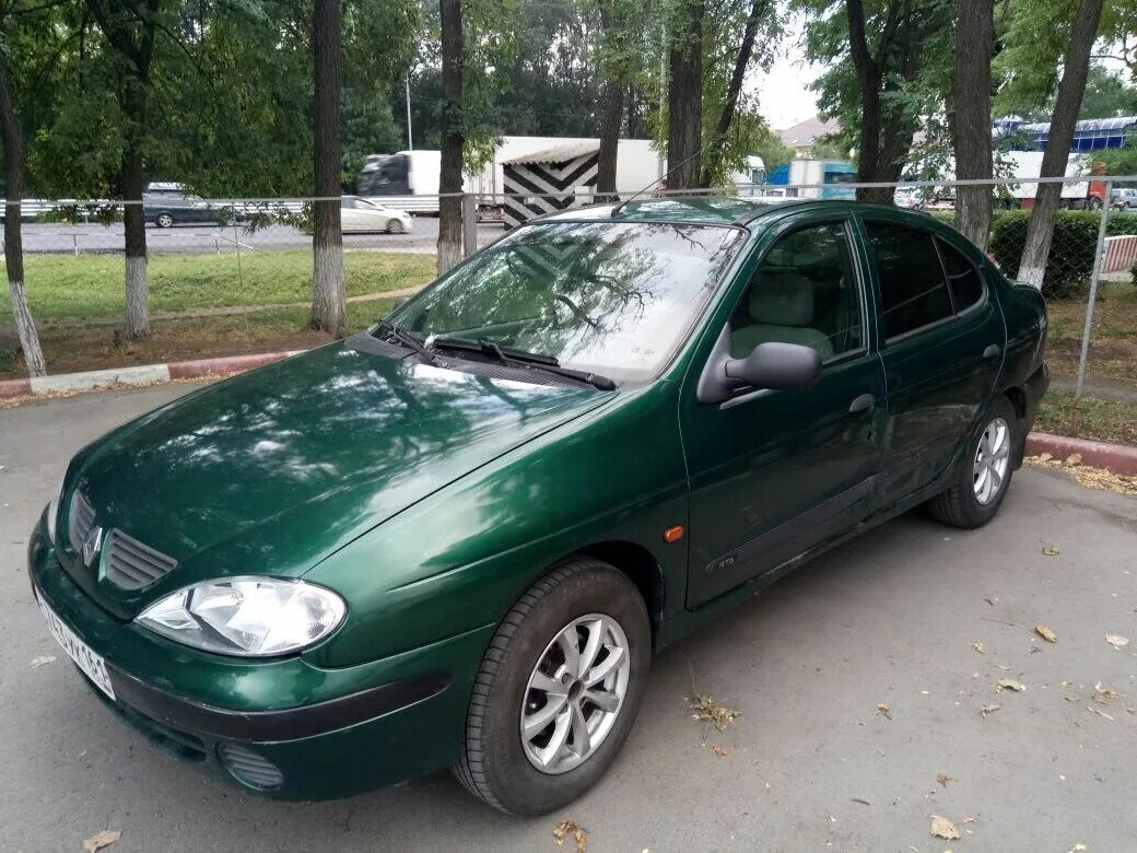 Рено 2000 года фото Купить б/у Renault Megane I Рестайлинг 1.6 MT (107 л.с.) бензин механика в Аксае