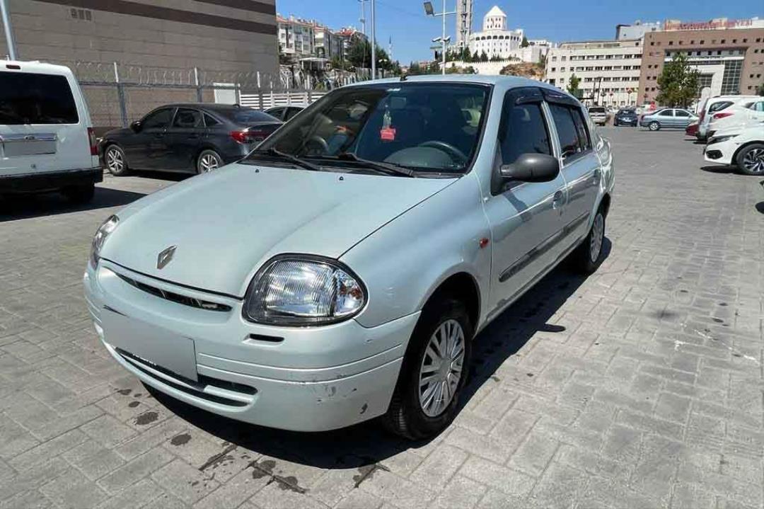 Рено 2001 года фото Рено 2000 Sarma-Auto.ru