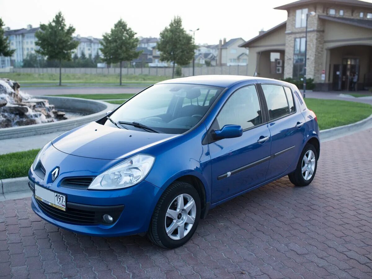 Рено 2007 фото Купить б/у Renault Clio III 1.6 AT (110 л.с.) бензин автомат в Москве: синий Рен