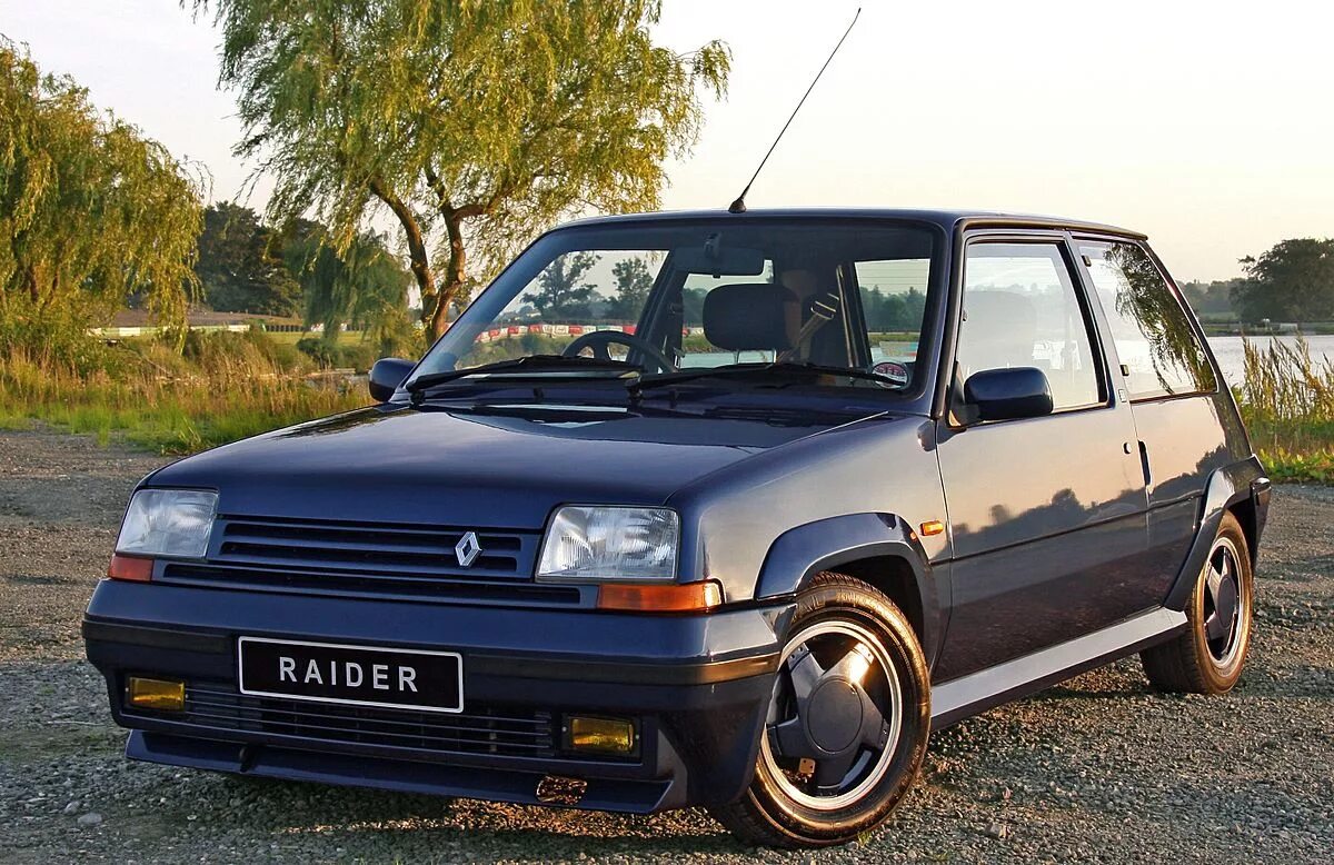 Рено 5 фото File:Renault 5 GT Turbo Raider.jpg - Wikipedia