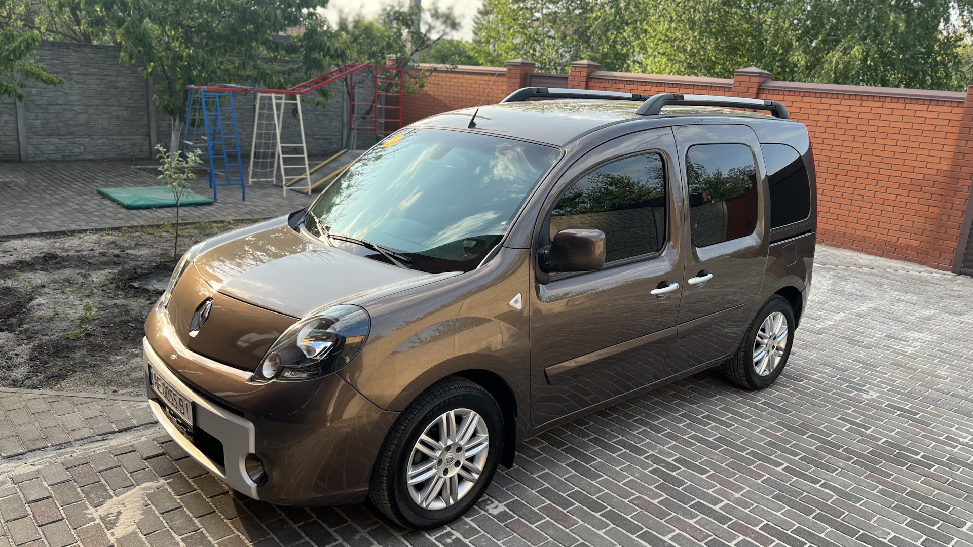 Рено 7 местное фото Renault Kangoo (2G) 1.5 дизельный 2012 81 kW на DRIVE2