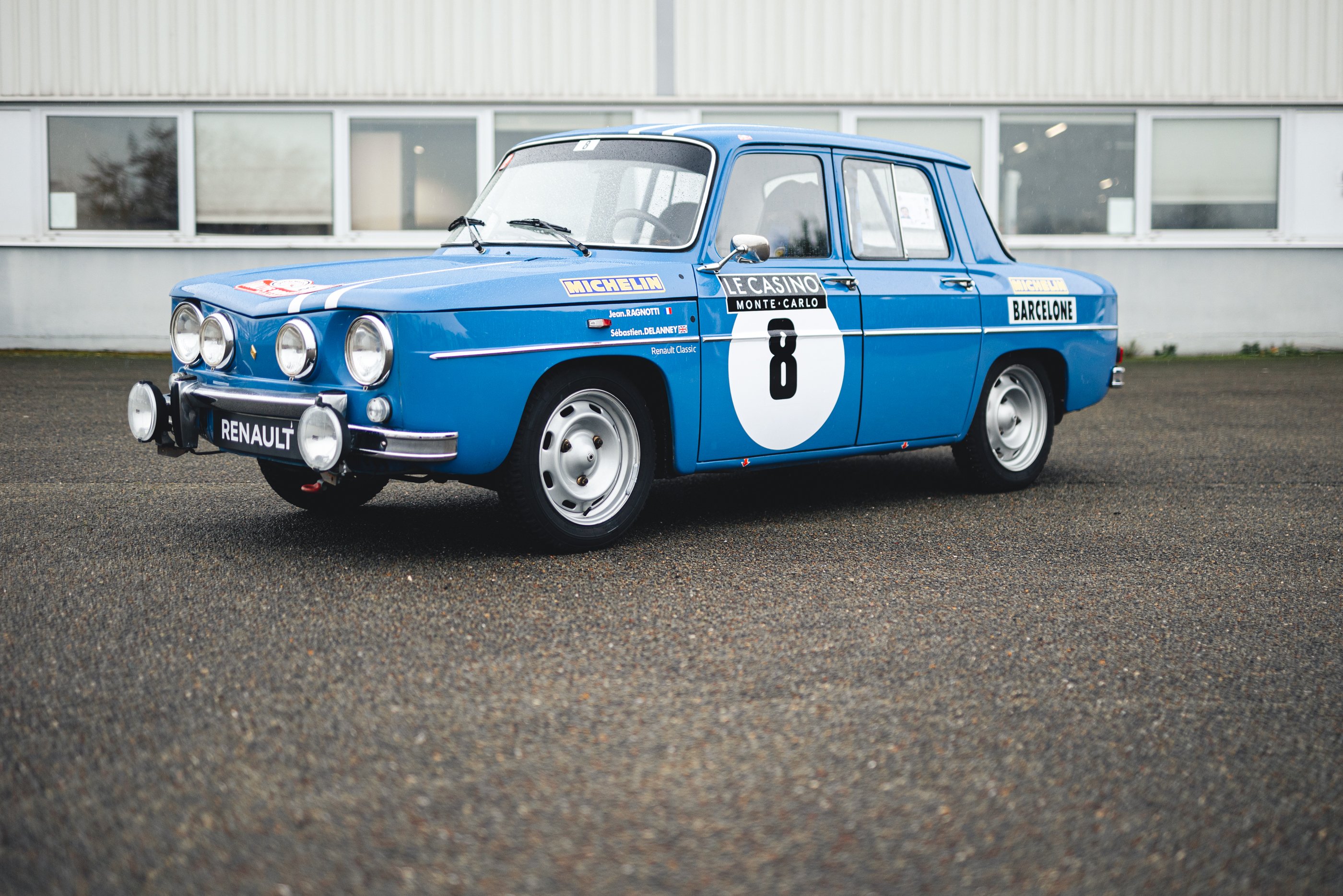 Рено 8 фото 1969 Renault 8 - Gordini 1300 Classic Driver Market