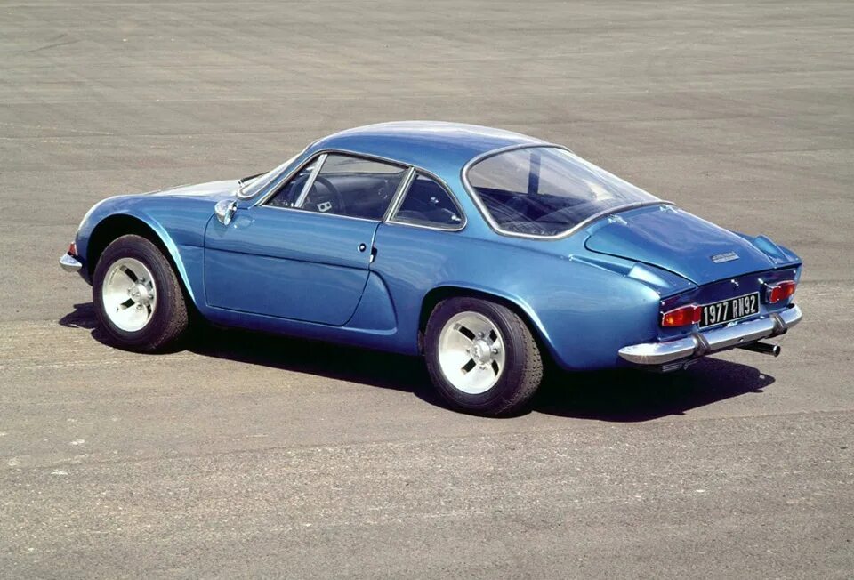 Рено альпина фото Наследие Renault: Alpine A110 Berlinette - "История автомобилестроения" на DRIVE