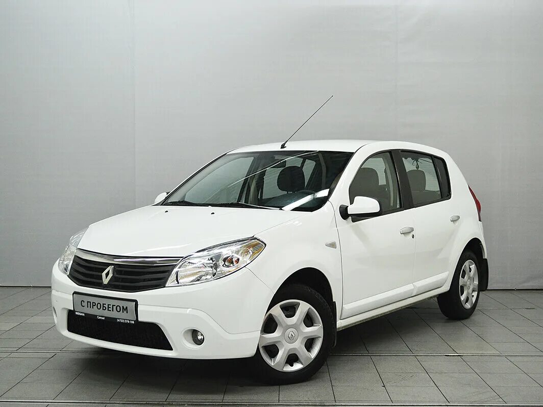 Рено белая машина фото Купить б/у Renault Sandero I 1.6 MT (103 л.с.) бензин механика в Белгороде: белы