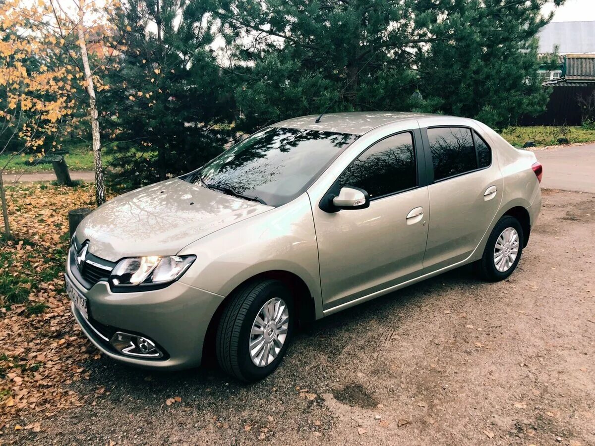 Рено бежевый фото Купить б/у Renault Logan II 1.6 MT (113 л.с.) бензин механика в Москве: бежевый 