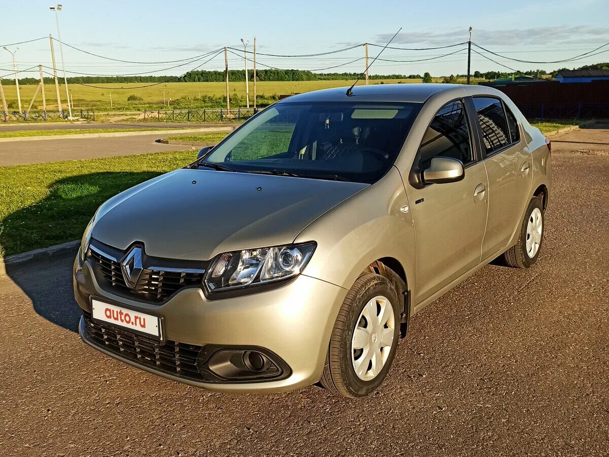 Рено бежевый фото Купить б/у Renault Logan II 1.6 AT (102 л.с.) бензин автомат в Чебоксарах: бежев