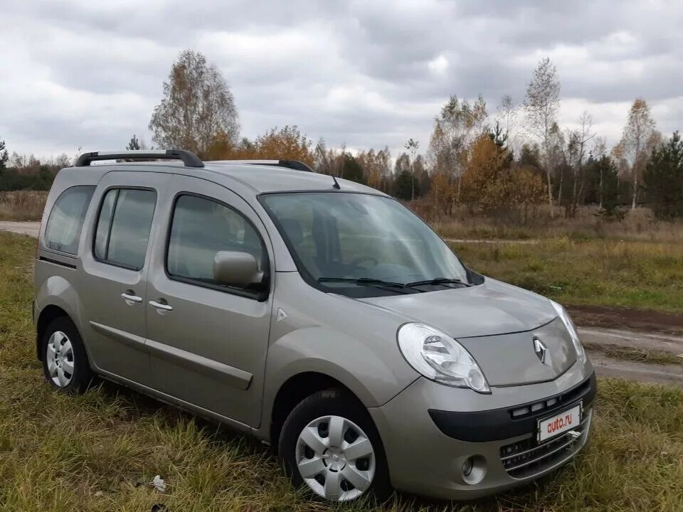 Рено бу фото Купить б/у Renault Kangoo II 1.6 MT (84 л.с.) бензин механика в Брянске: бежевый