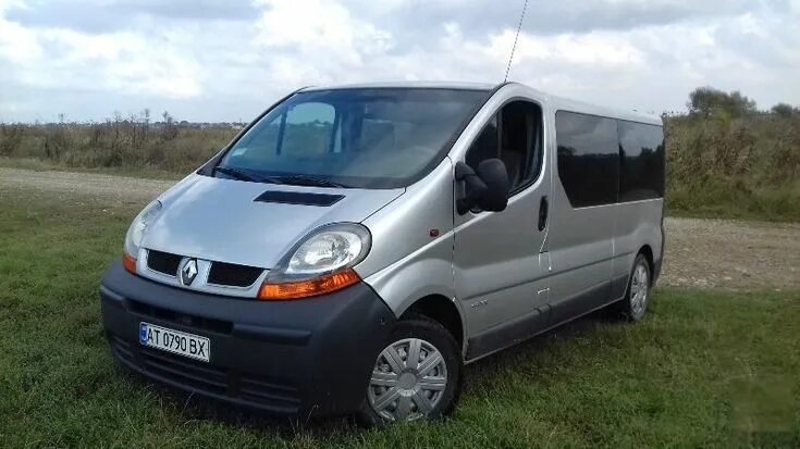 Рено бус фото Купить Renault Trafic 2005 в Ивано-Франковске, 8650$ Рено Трафик на AUTO24.org 1