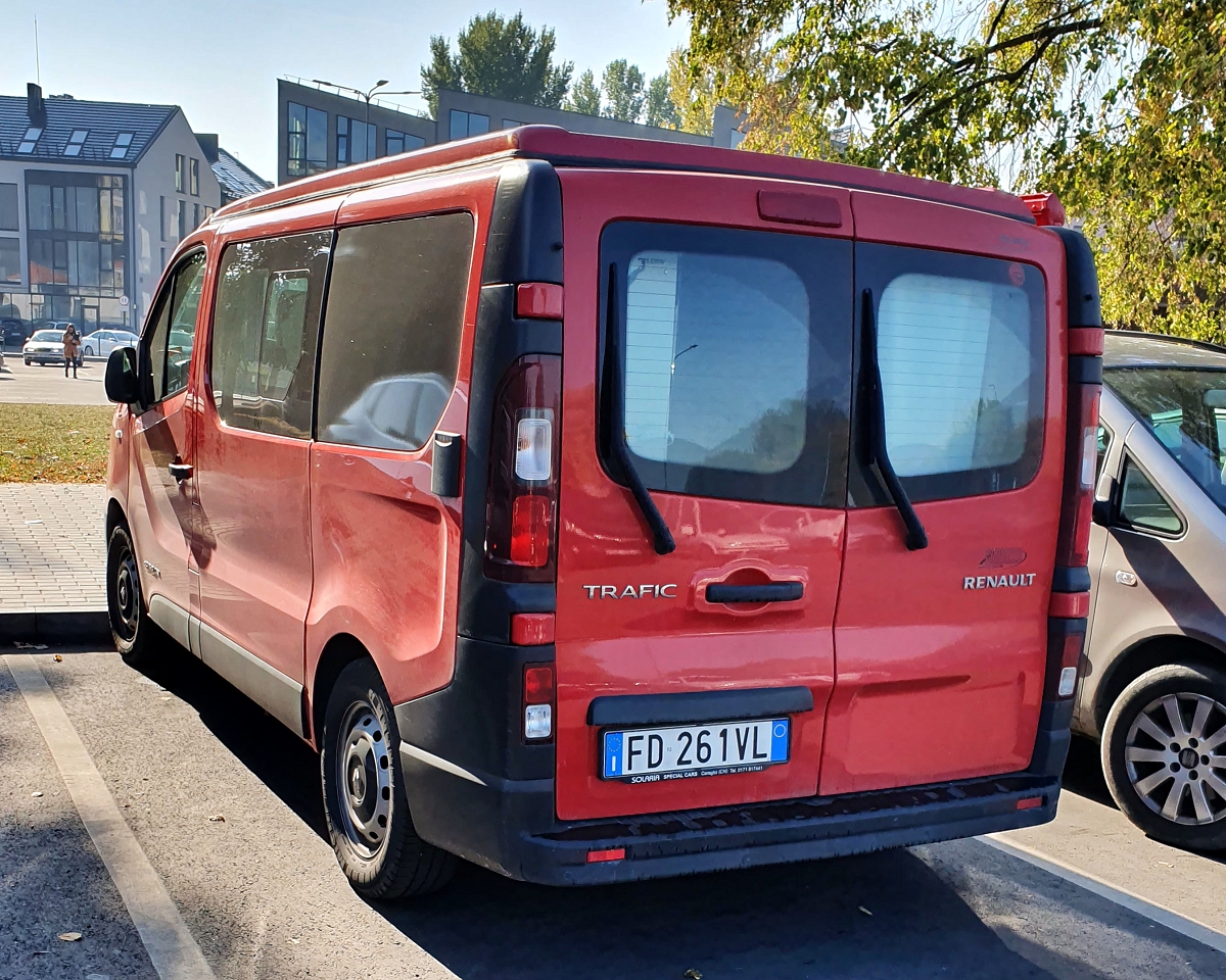 Рено бус фото "FD 261 VL" фото Renault Trafic. Италия