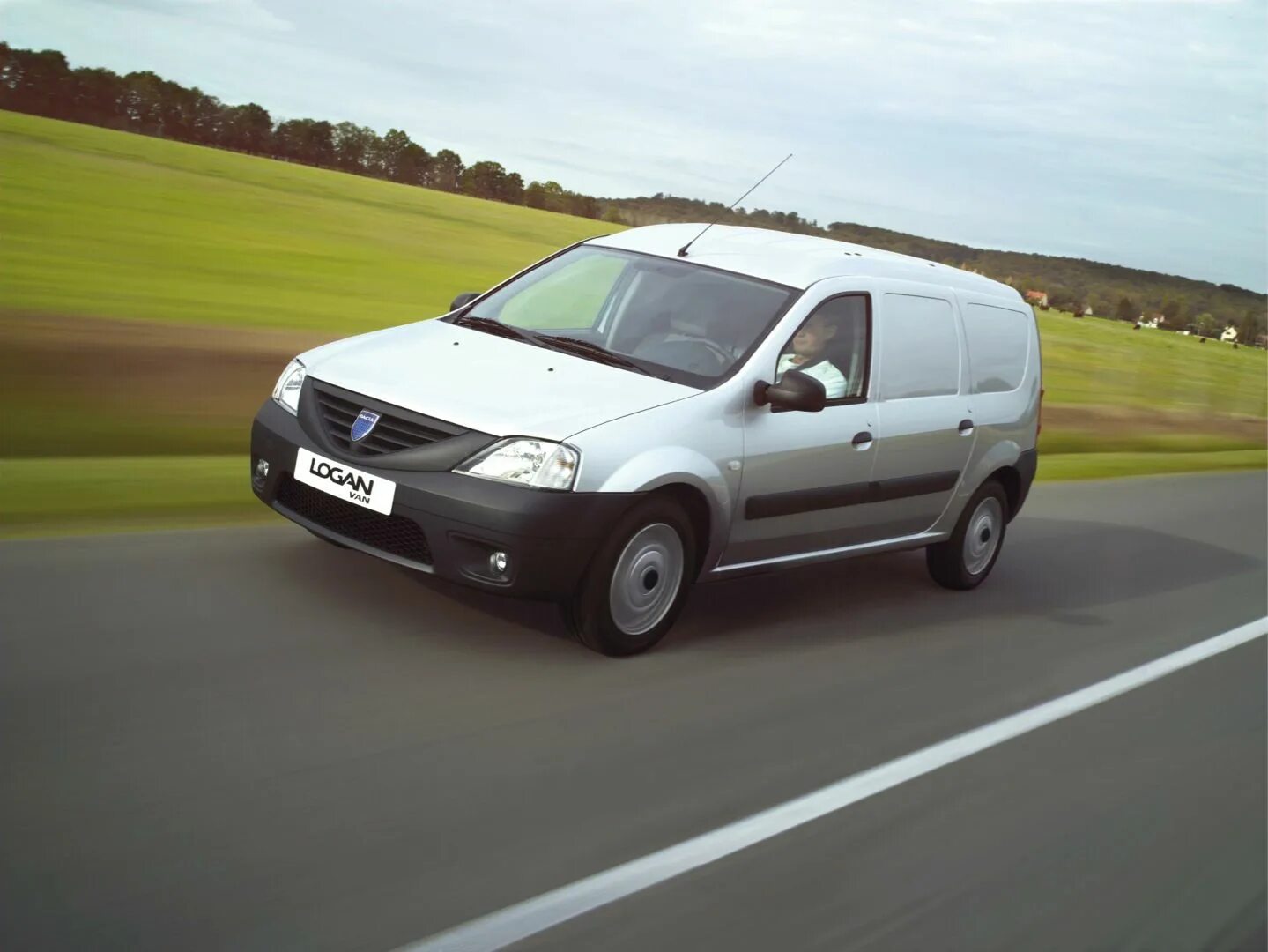 Рено дача фото DACIA Logan Van