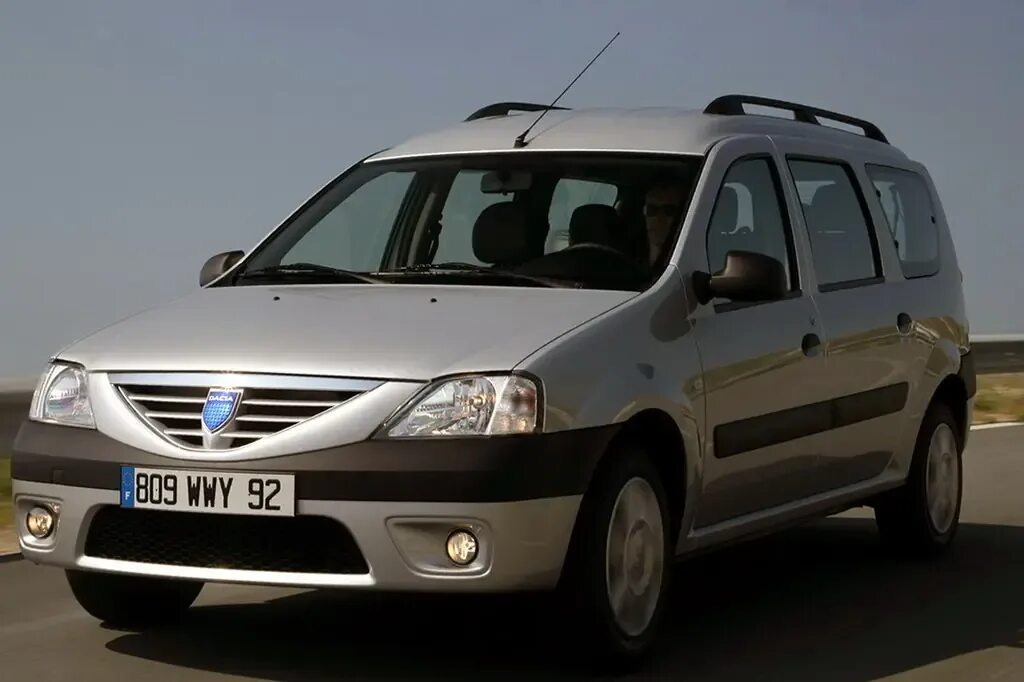 Рено дача универсал фото Dacia Logan MCV 2006, 2007, 2008, 2009, универсал, 1 поколение технические харак