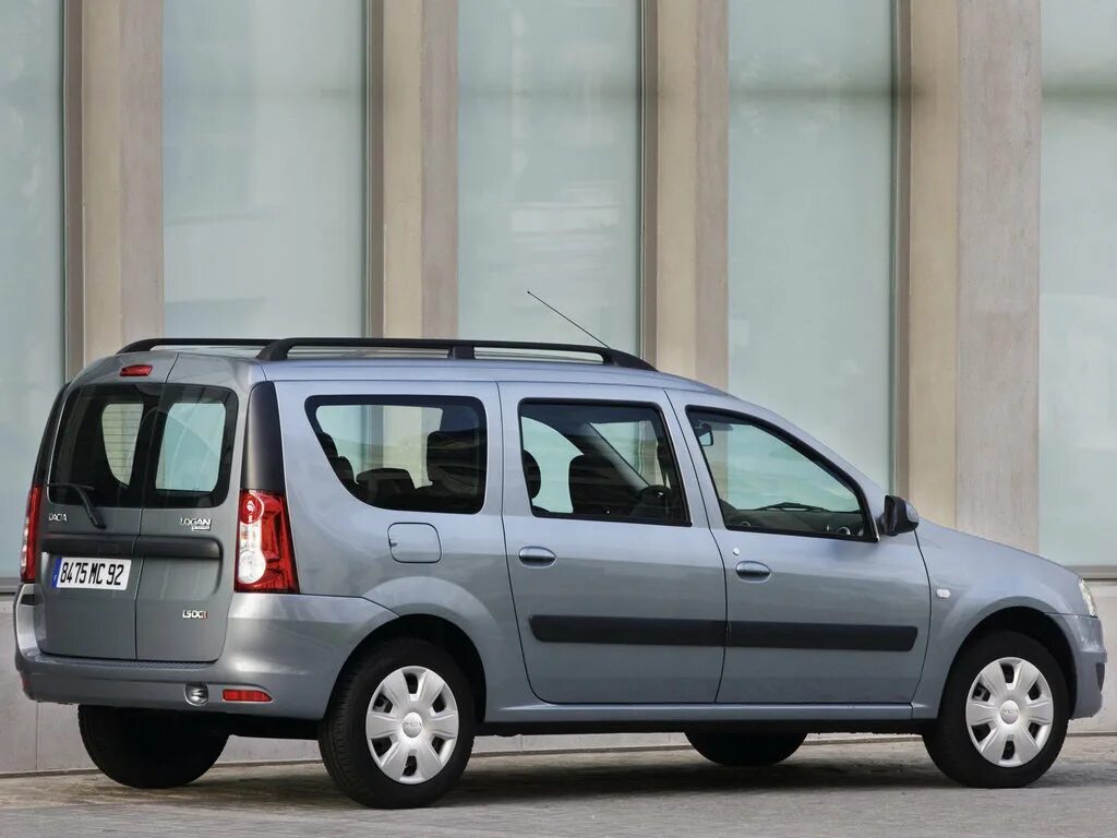 Рено дача универсал фото Dacia Logan MCV рестайлинг 2009, 2010, 2011, 2012, 2013, универсал, 1 поколение 