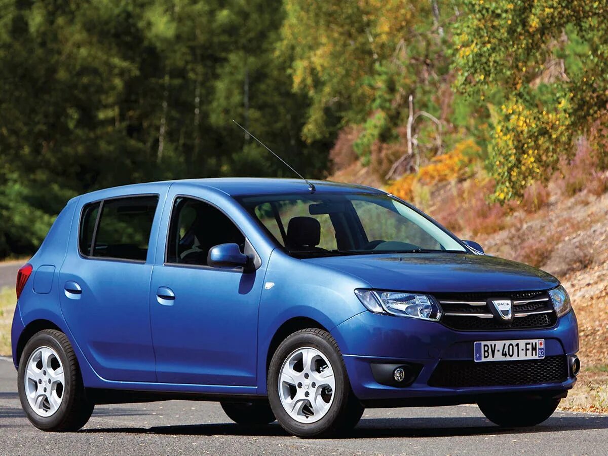 Рено дачия фото Renault to sell Dacia Sandero at less than £ 6,000 The Independent The Independe