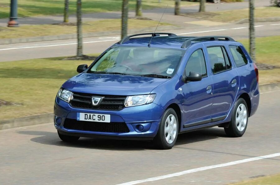 Рено дачия фото DACIA LOGAN