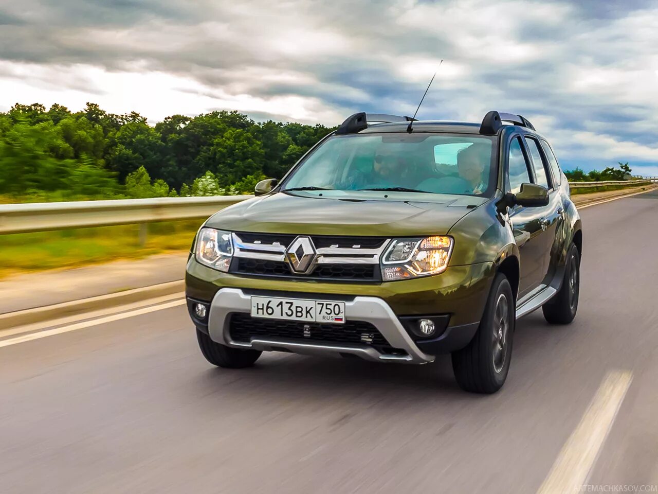 Рено дастер 1 фото Чехлы на RENAULT DUSTER 2015–2020