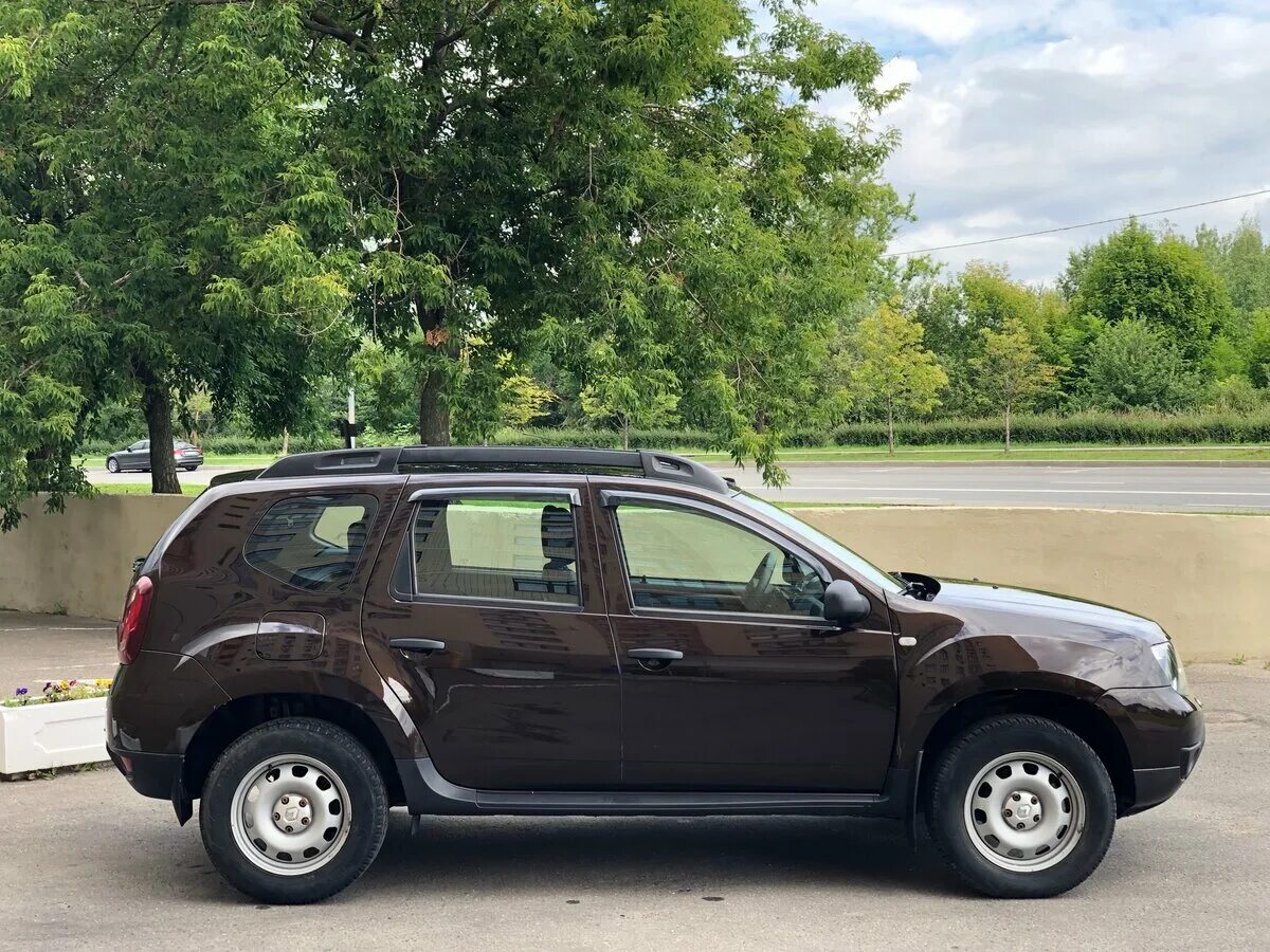 Рено дастер 1 поколения фото Купить б/у Renault Duster I Рестайлинг 1.6 MT (114 л.с.) 4WD бензин механика в М