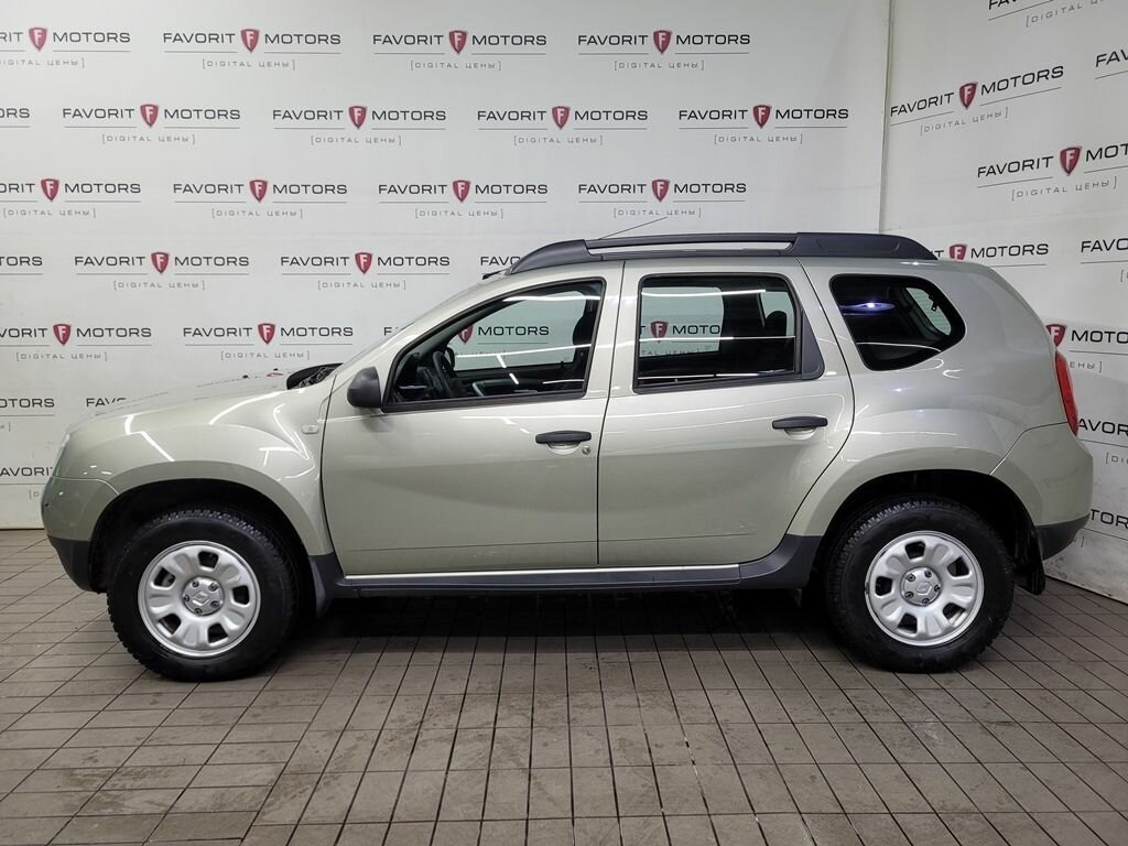 Рено дастер 2012 года фото Купить б/у Renault Duster I 2.0 MT (135 л.с.) 4WD бензин механика в Москве: беже