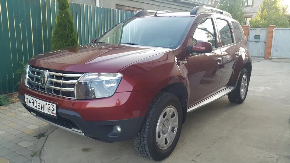 Рено дастер 2012 года фото Renault Duster (1G) 1.6 бензиновый 2012 Красный Тореадор 1.6 на DRIVE2