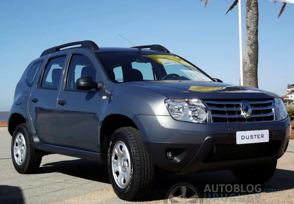 Рено дастер 2013 фото View of Renault Duster 1.6 105hp 2WD MT. Photos, video, features and tuning. gr8