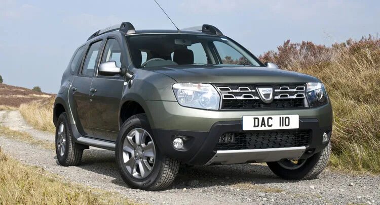 Рено дастер 2014 фото Dacia Revises Duster Engine Range, Adjusts UK Prices Carscoops